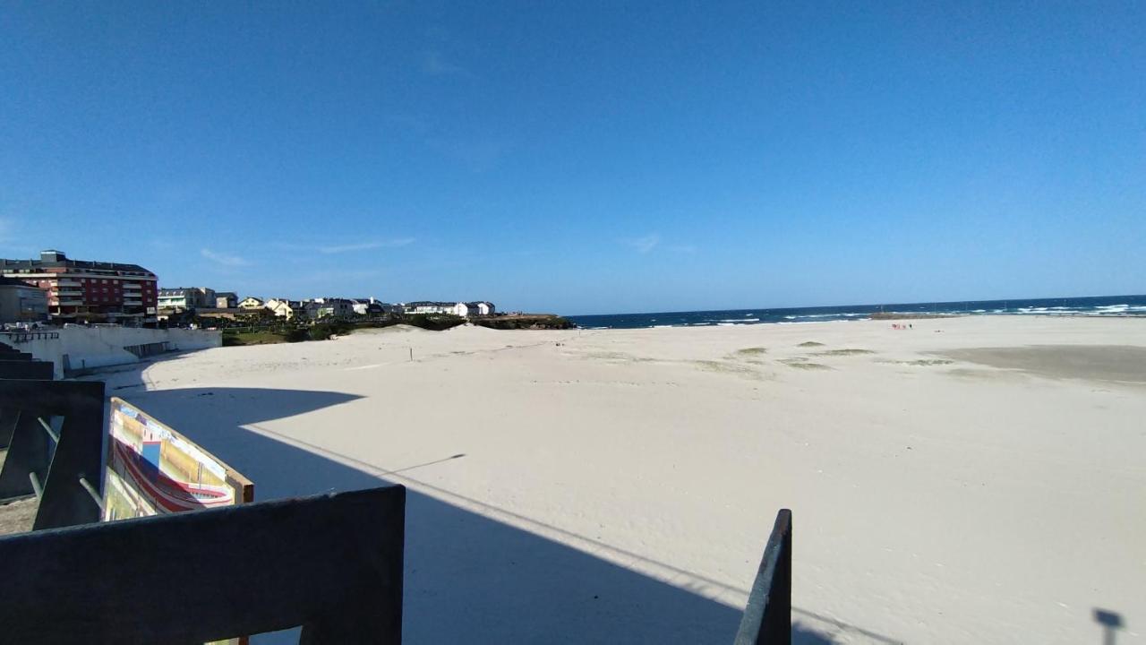 Apartamento En Foz. Primera Linea Playa Rapadoira エクステリア 写真