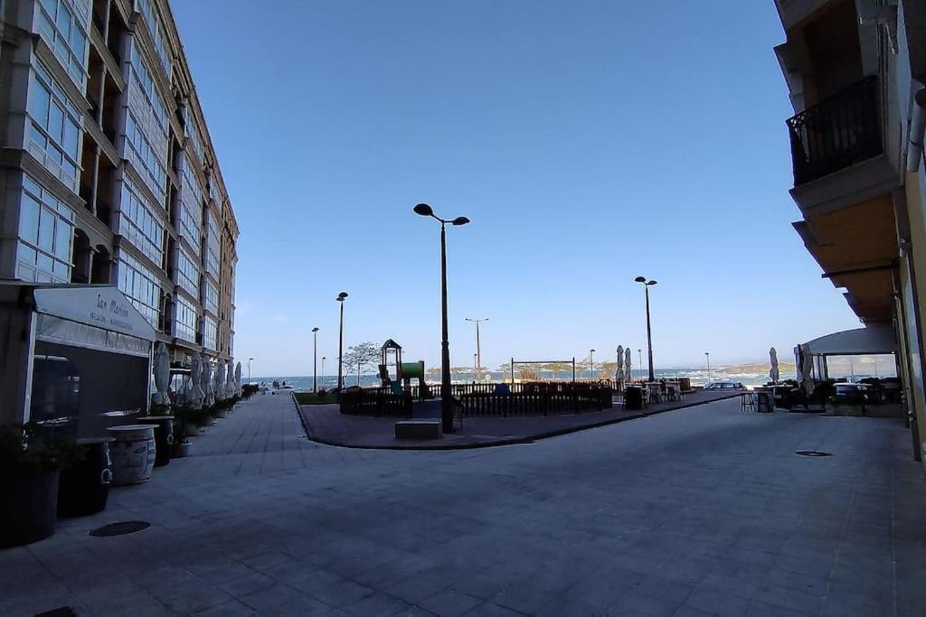 Apartamento En Foz. Primera Linea Playa Rapadoira エクステリア 写真