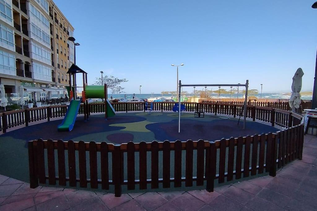 Apartamento En Foz. Primera Linea Playa Rapadoira エクステリア 写真